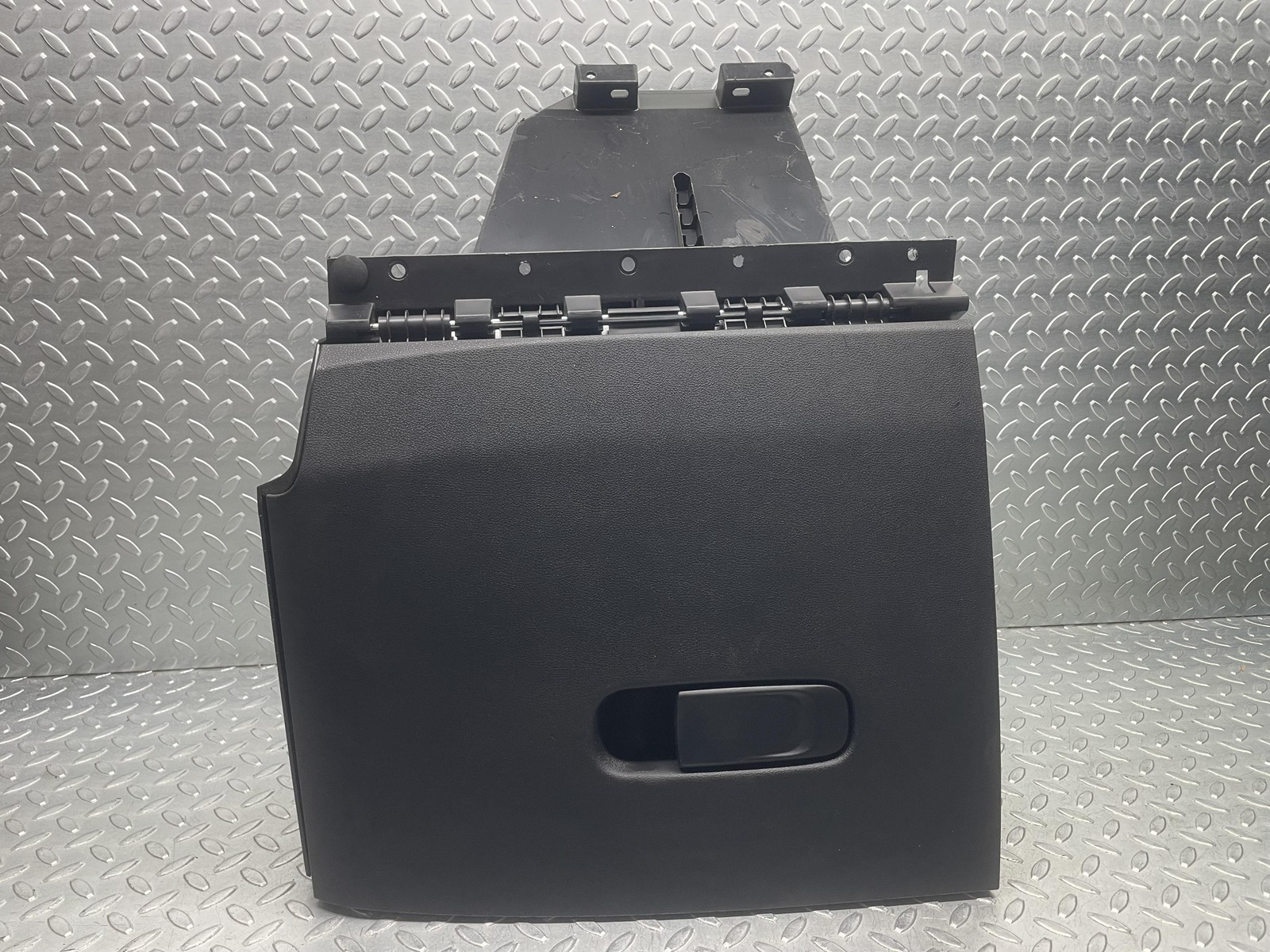 cassetto portaoggetti inf. plancia - Immagine 1 di 13
