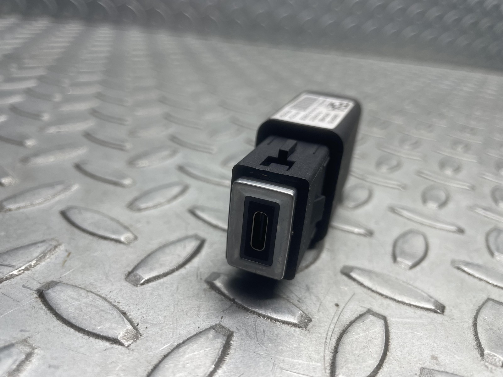 console porta USB / AUX - Immagine 1 di 4