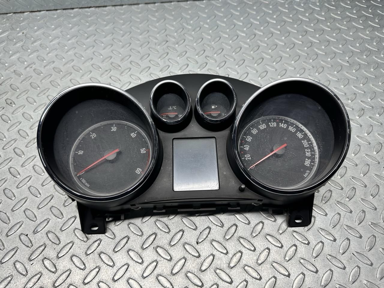 Quadro strumenti compl. - Immagine 1 di 4