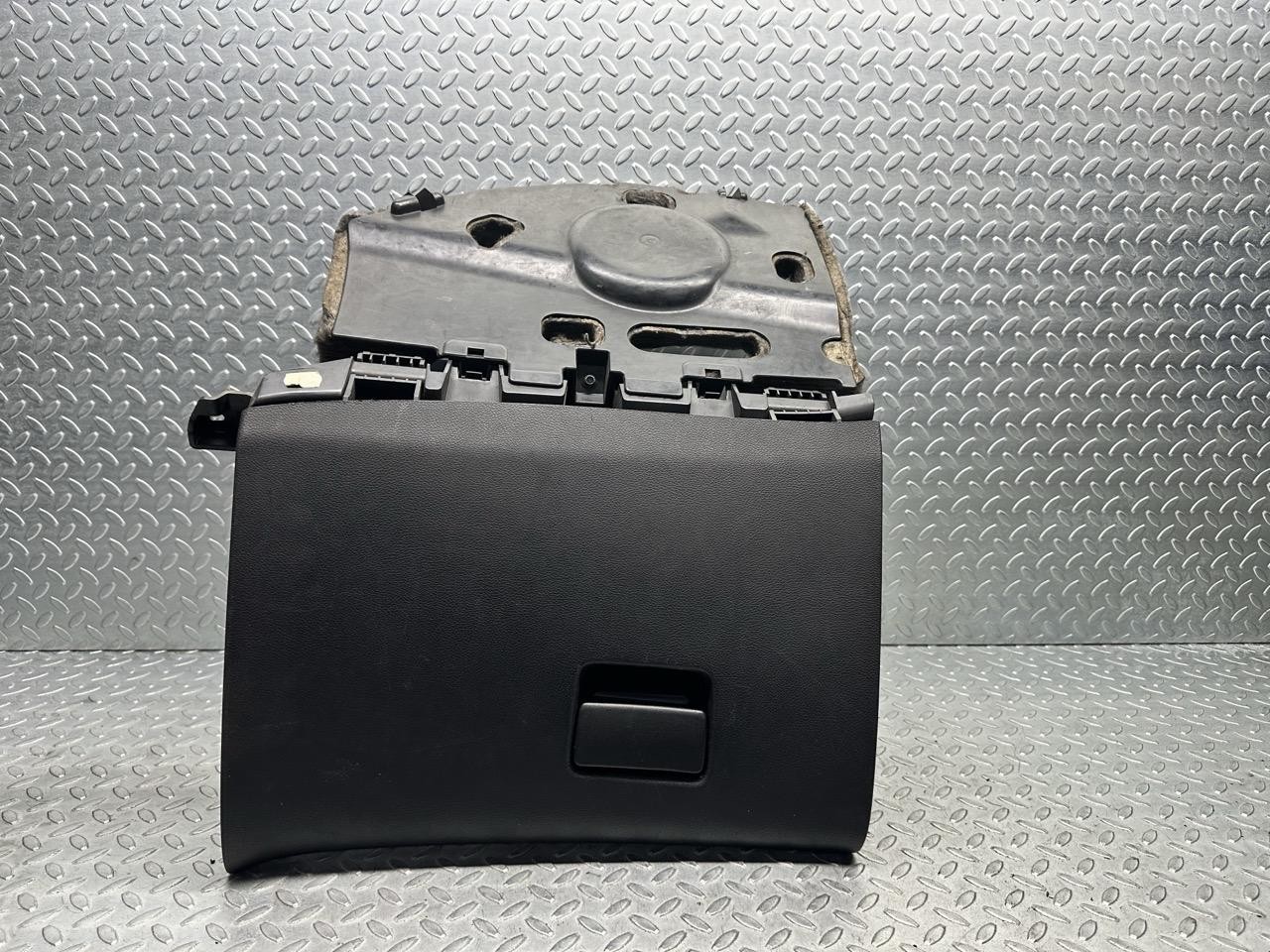 cassetto portaoggetti inf. plancia - Immagine 1 di 8