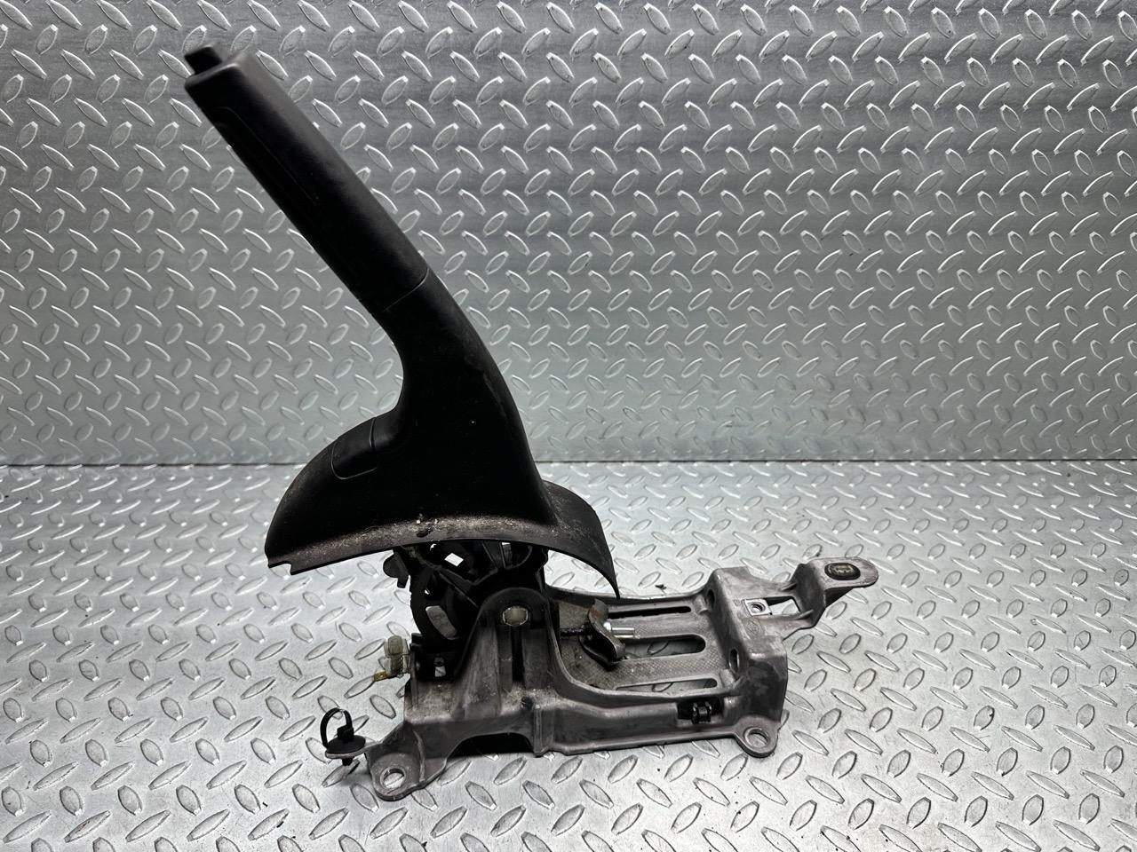Leva Freno Stazionamento A4534200484 Usato
