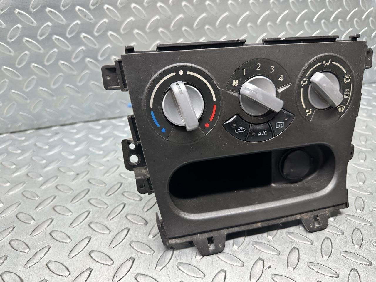 Miniatura 8