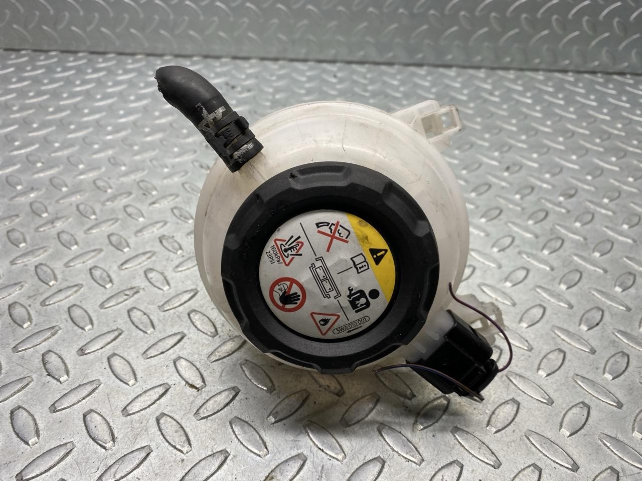 vaschetta compensazione radiatore - Immagine 1 di 6
