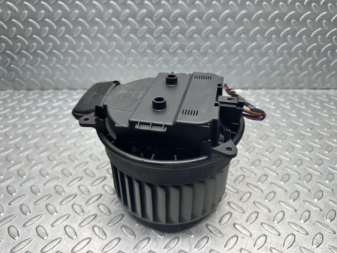 Motorino ventilazione abitacolo - Immagine 1 di 7