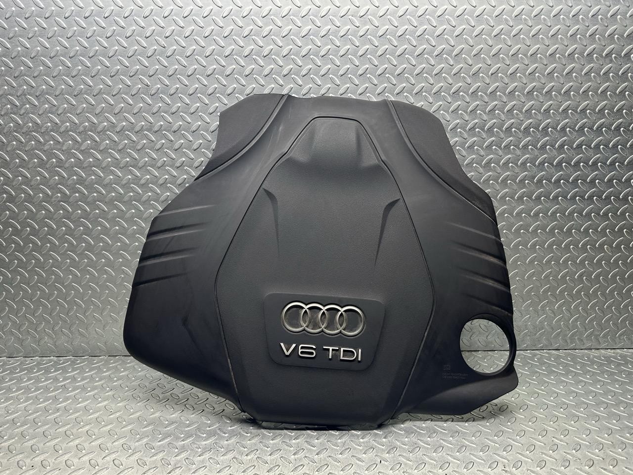 Rivestimento cover copri motore - Immagine 1 di 6