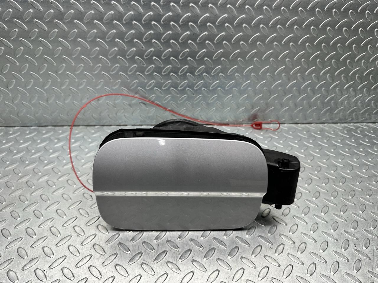 Sportello carburante - Immagine 1 di 10