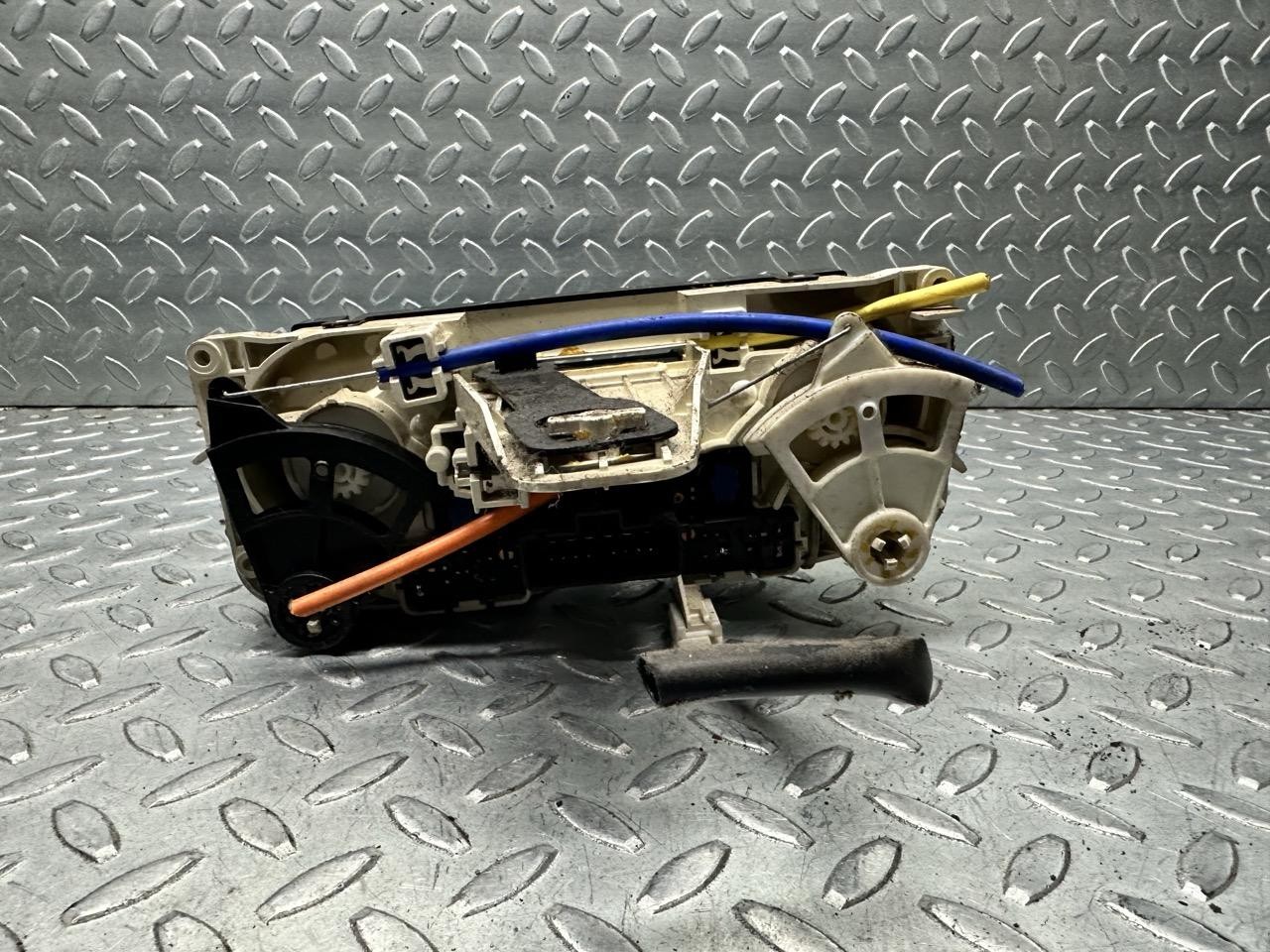 Miniatura 7