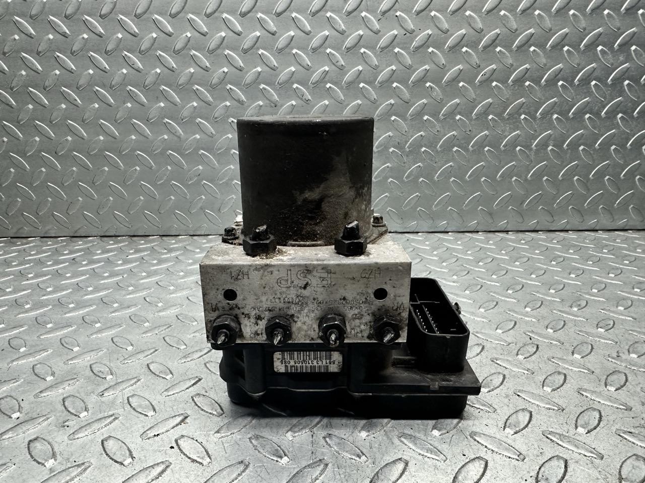 Centralina Abs (Bosch) 8E0614517AK 0265950474 Usato