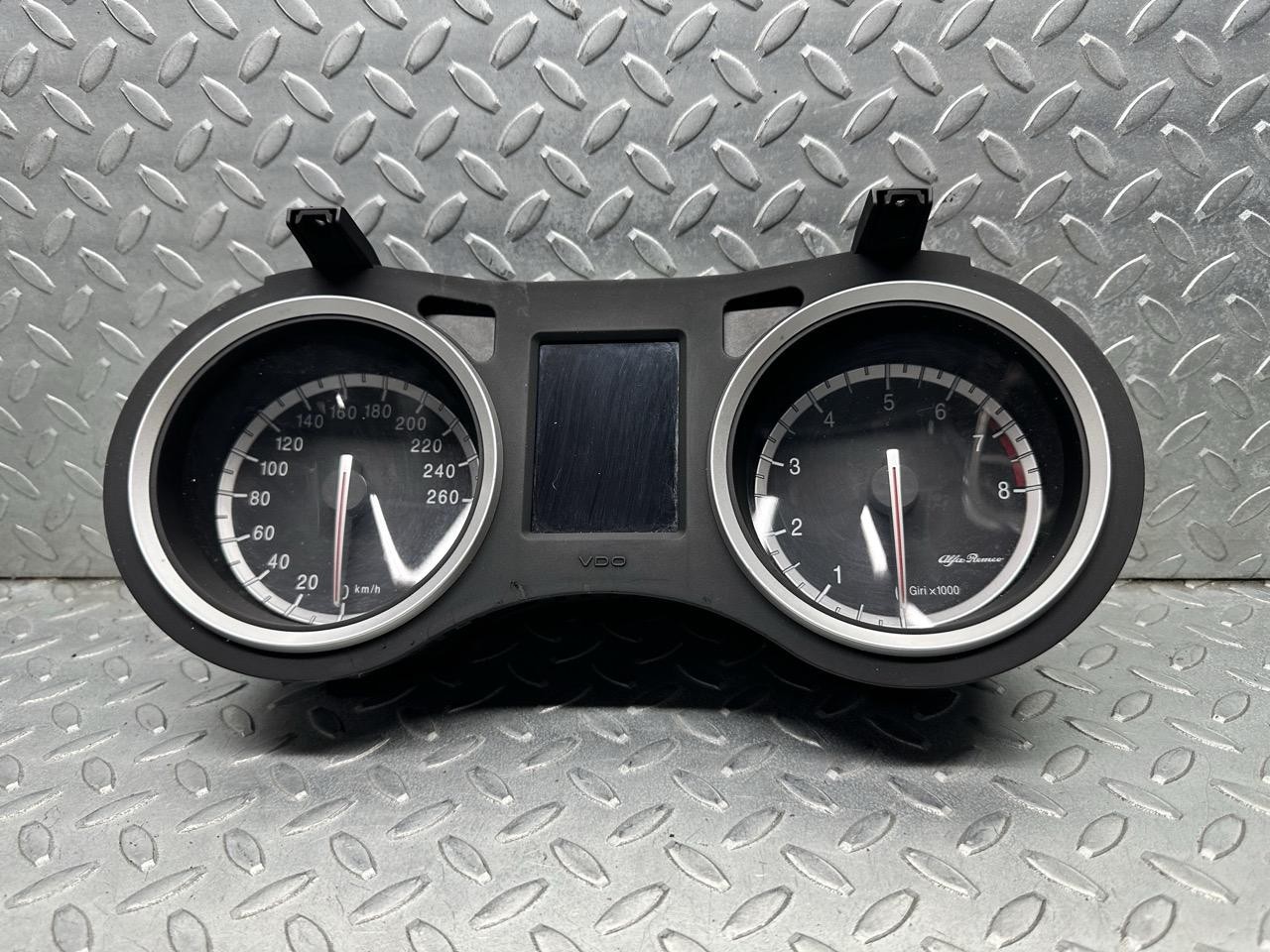Quadro strumenti compl. - Immagine 1 di 7