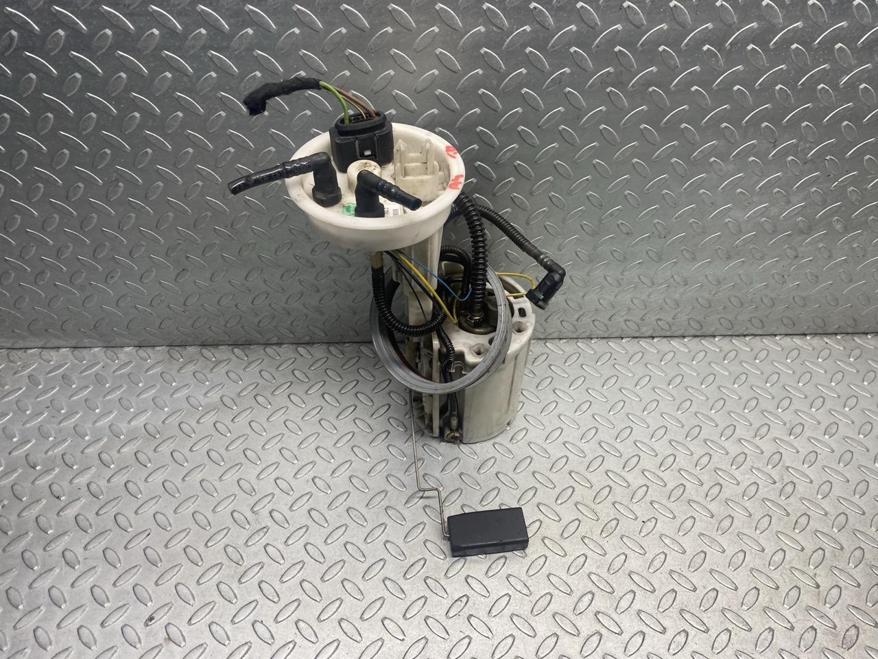 Pompa Carburante 8E0919050D Usato