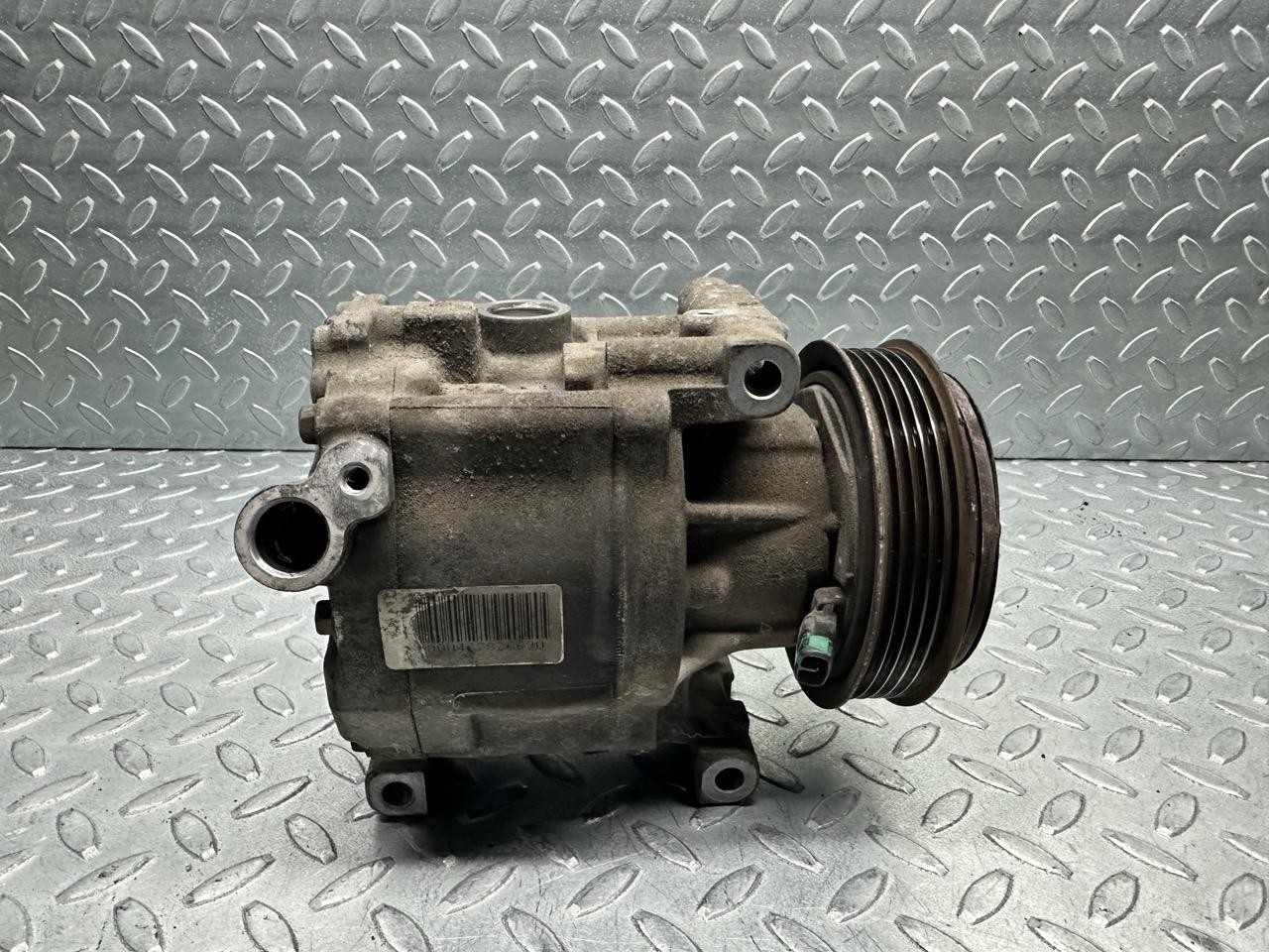 Compressore a/c - Immagine 1 di 6