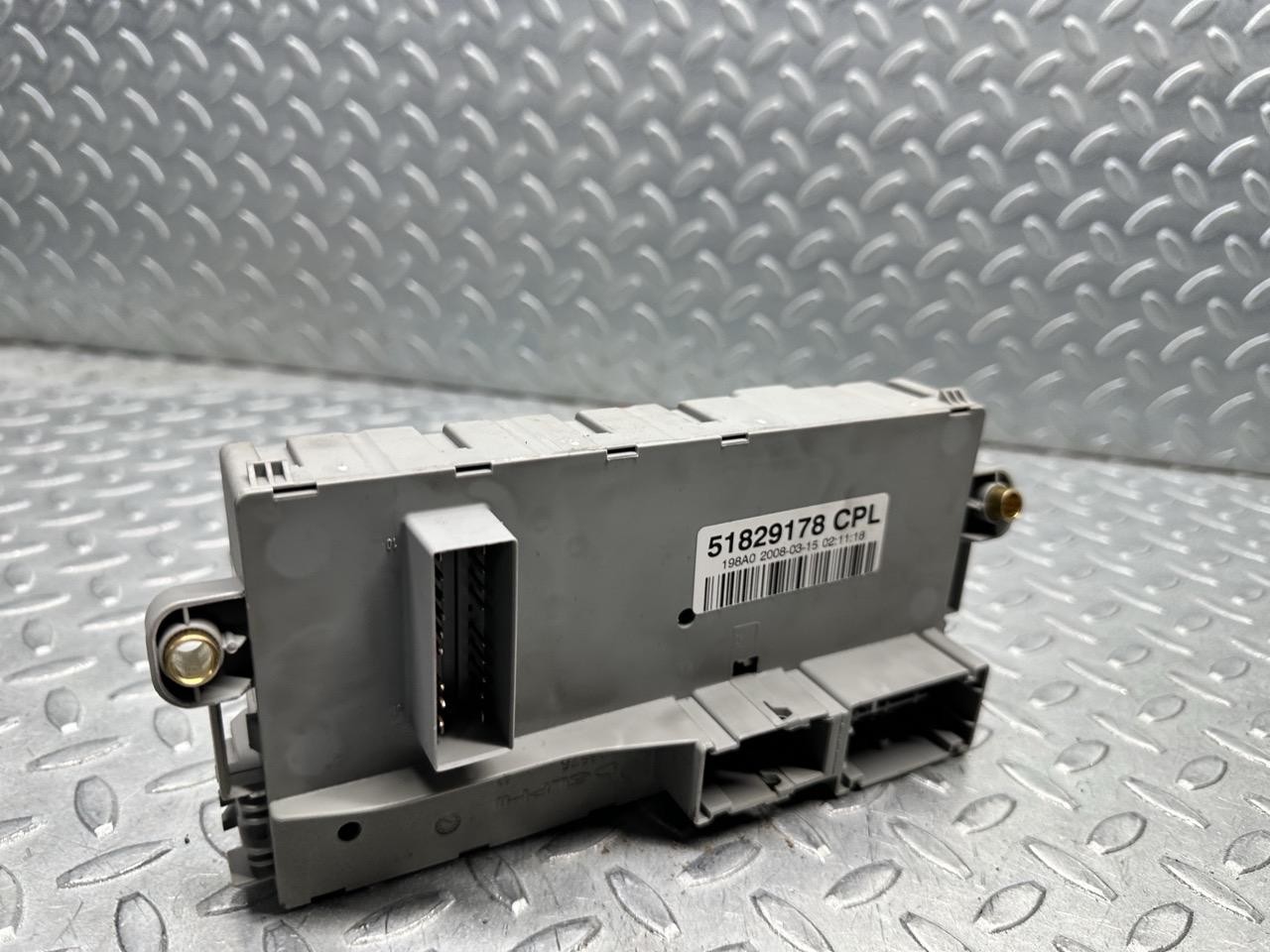 Miniatura 6