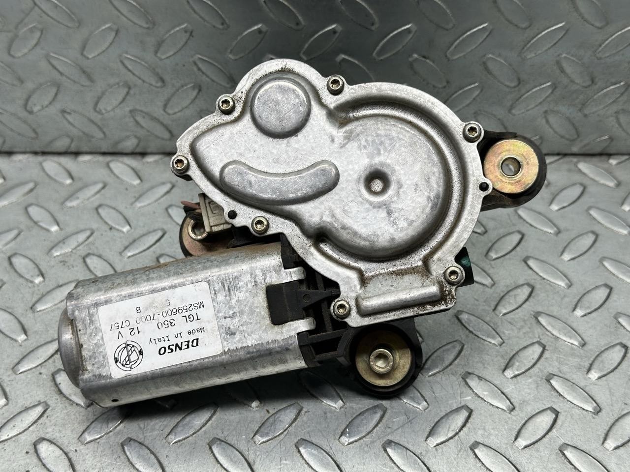 Motorino tergilunotto - Immagine 1 di 4