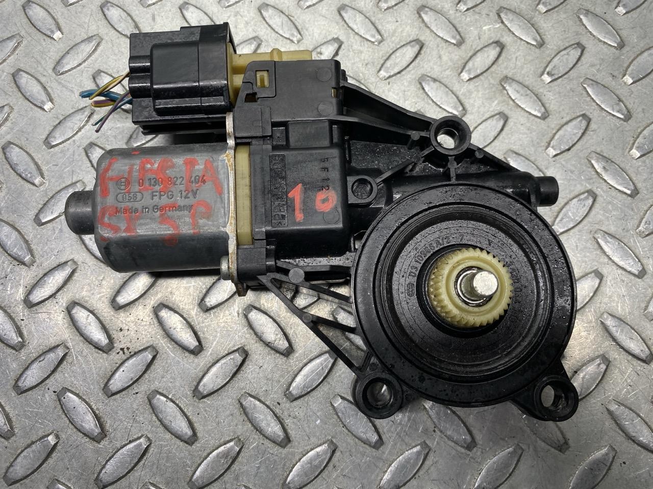 Motorino alzacristallo porta ant. Sinistro - Immagine 1 di 4