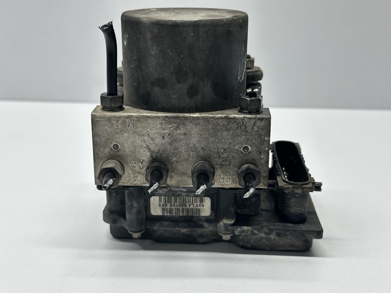Centralina Abs (Bosch) 55700423 0265800421 Usato