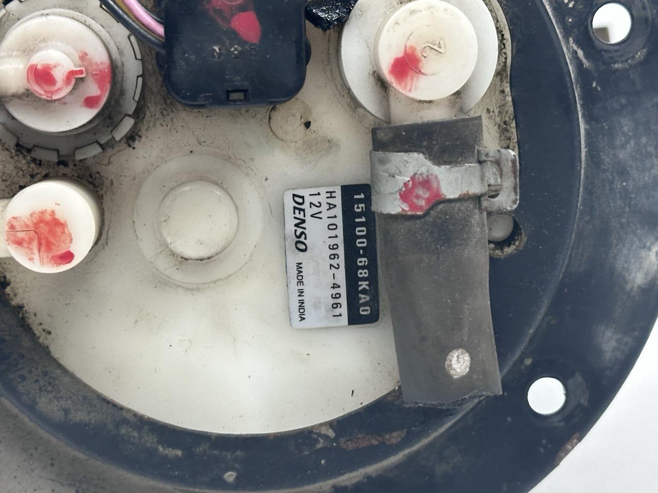 Pompa Carburante 1510068KA0 HA1019624961 Usato