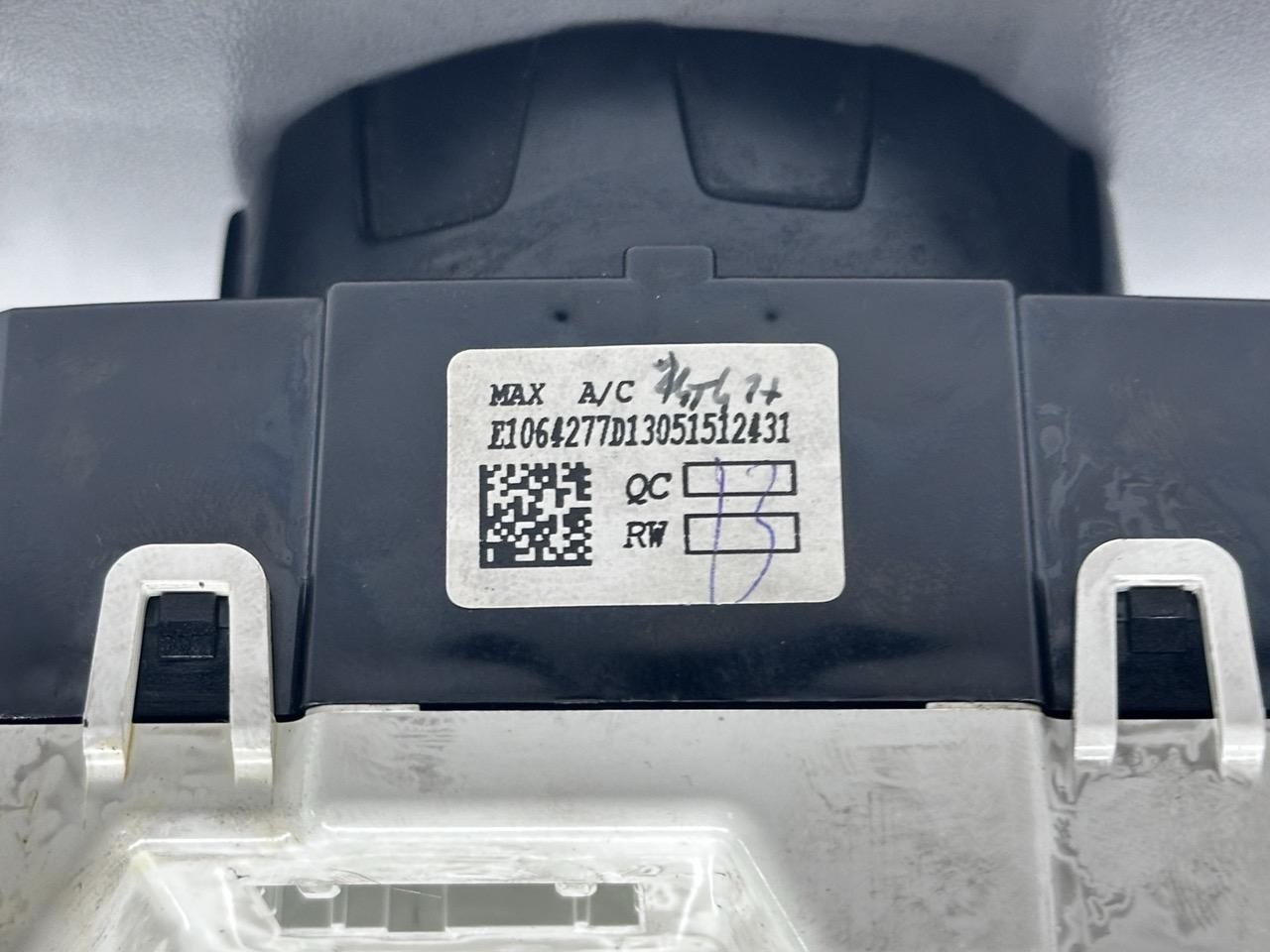 Miniatura 9