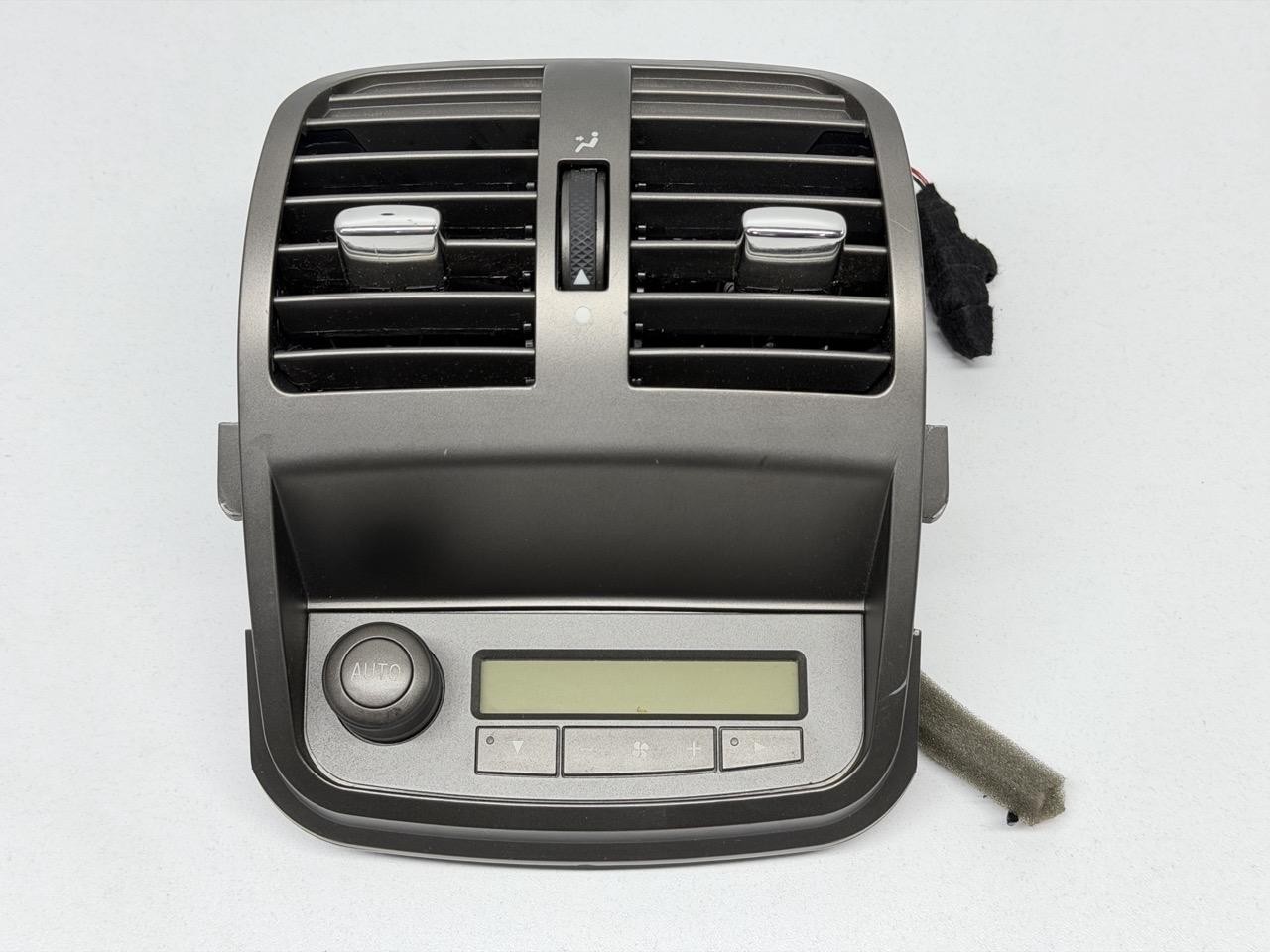 Blocco comando climatizzazione - Immagine 1 di 7