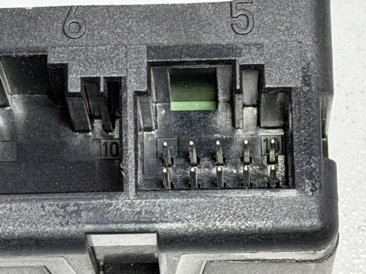 Miniatura 8