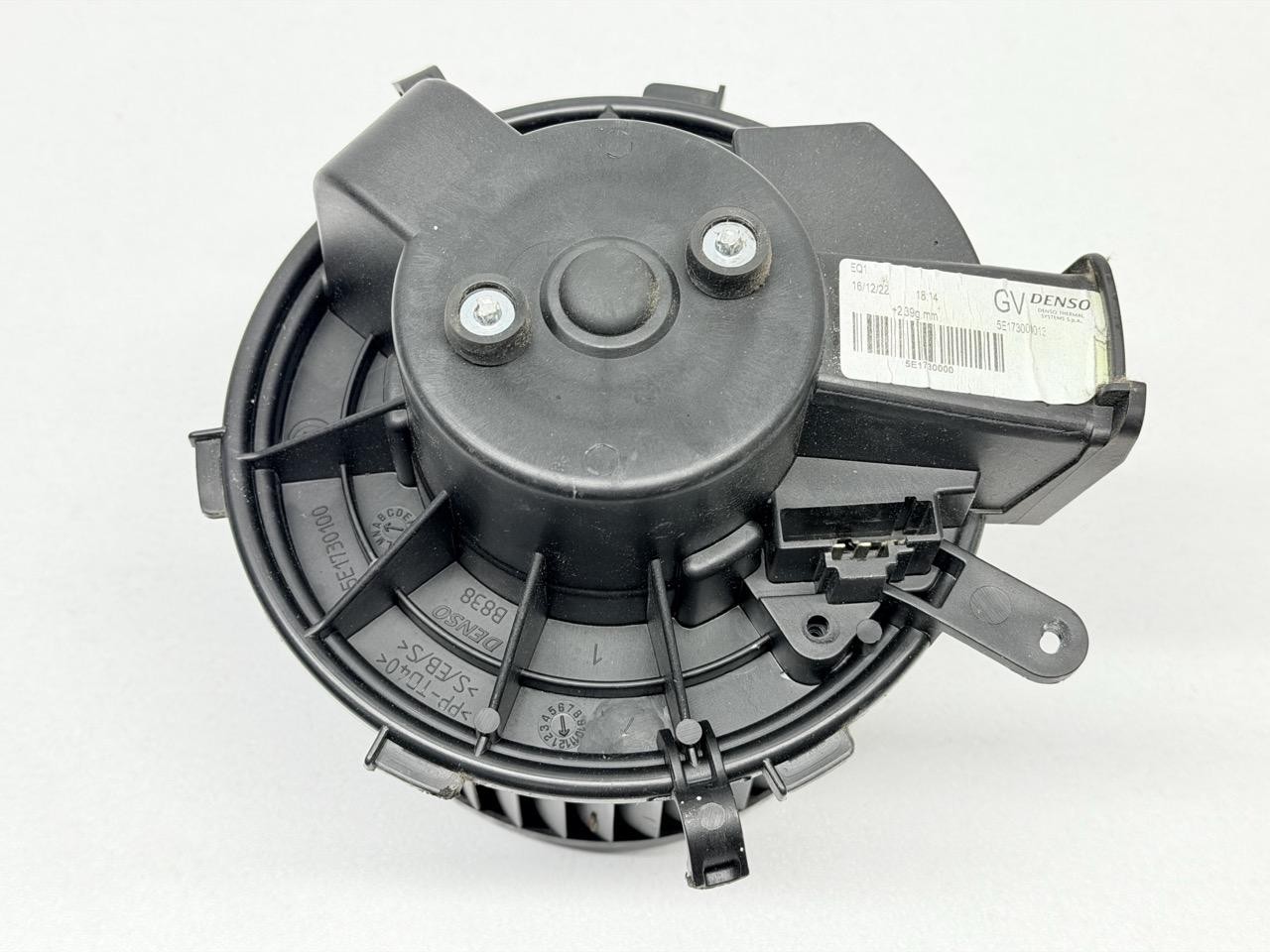 Miniatura 8