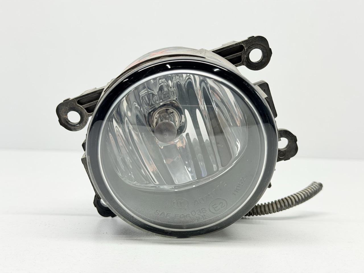 Proiettore Fendinebbia Sinistro 261500097R 89208451 Usato