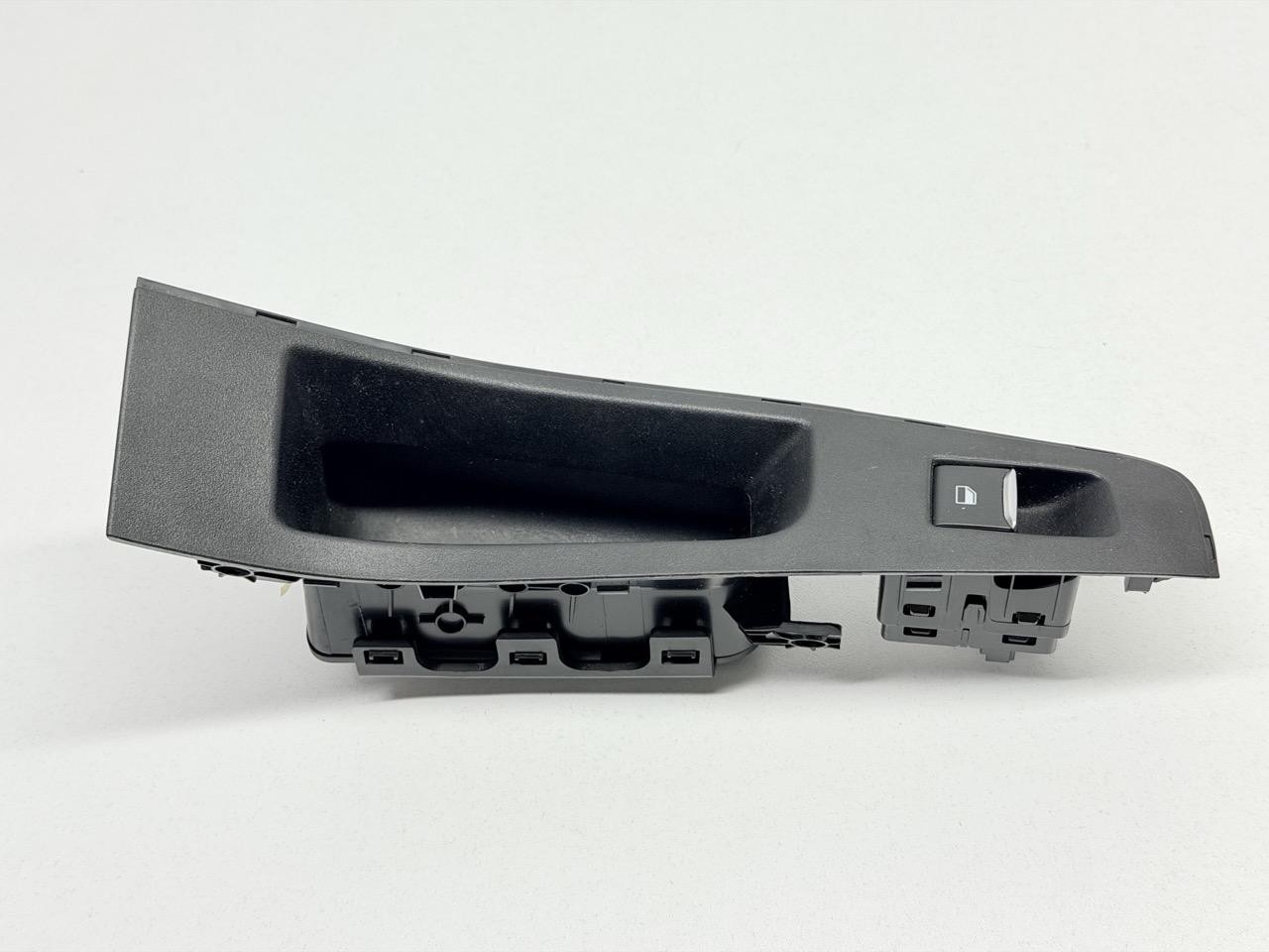 Blocco Comandi Alzacristalli Destro H1BT14529AB L1TBS237W20 Usato