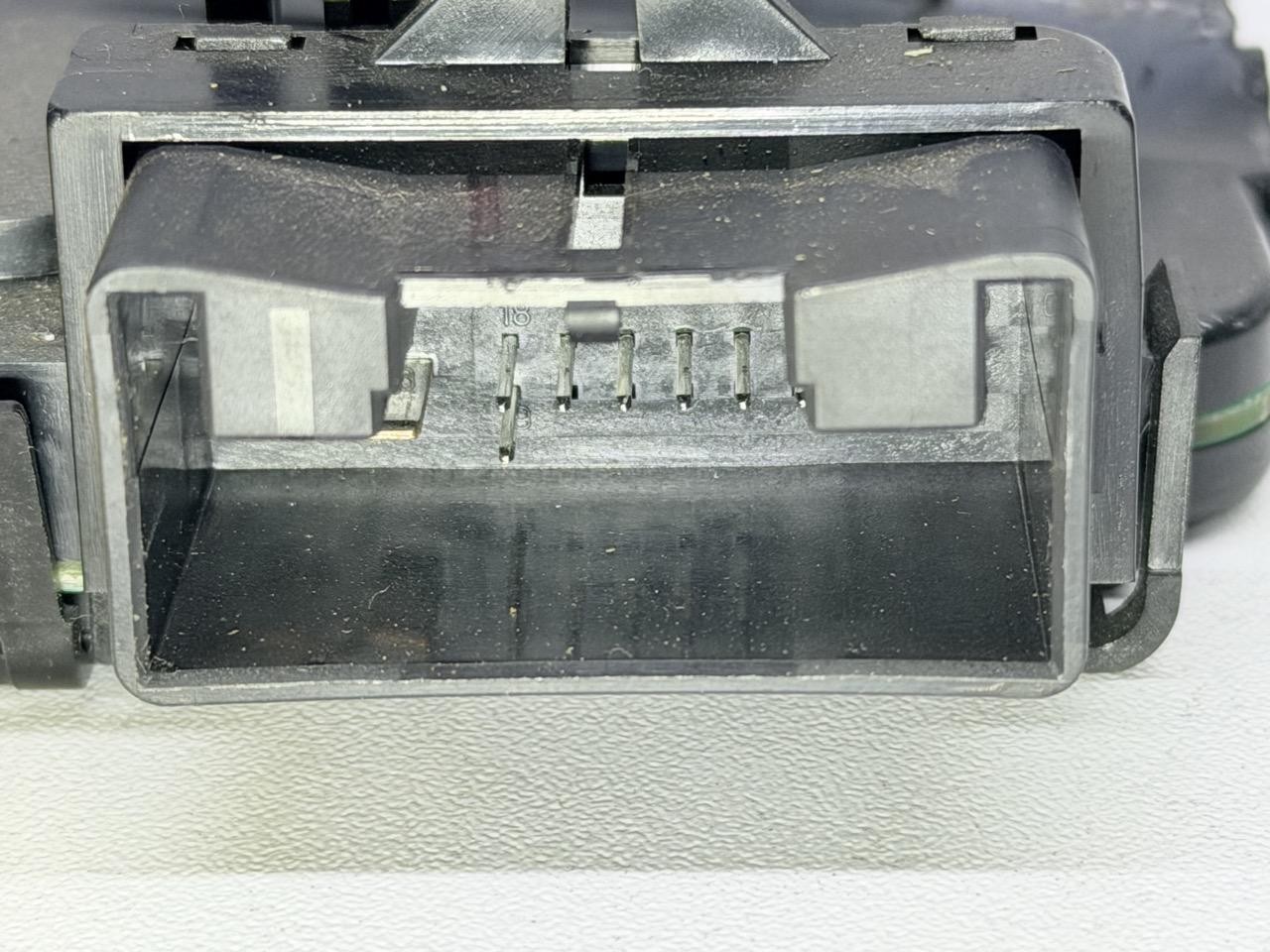 Miniatura 8
