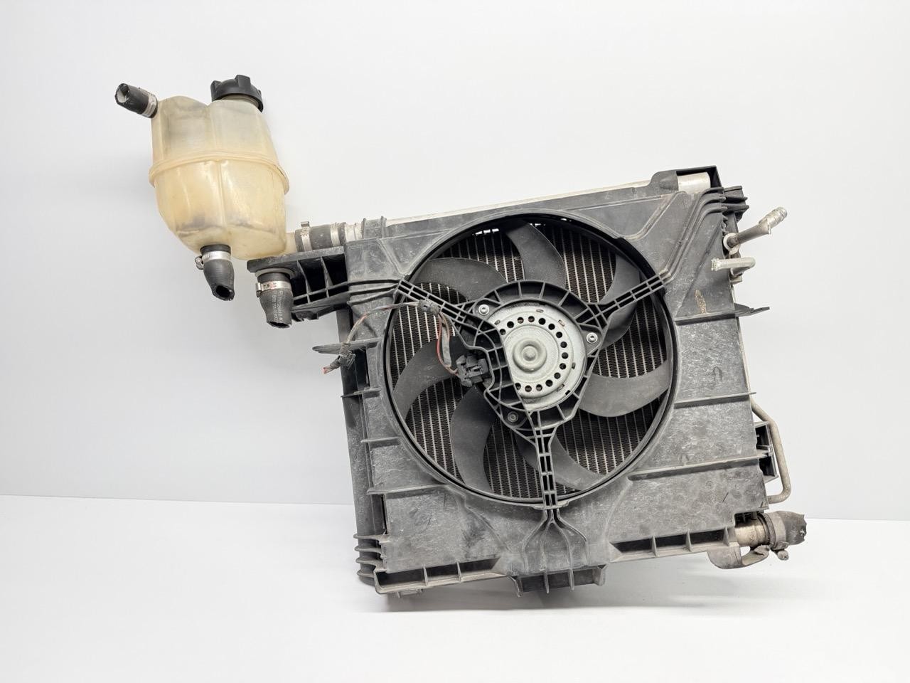 Kit Radiatori A4515010001 A0002009323 Usato