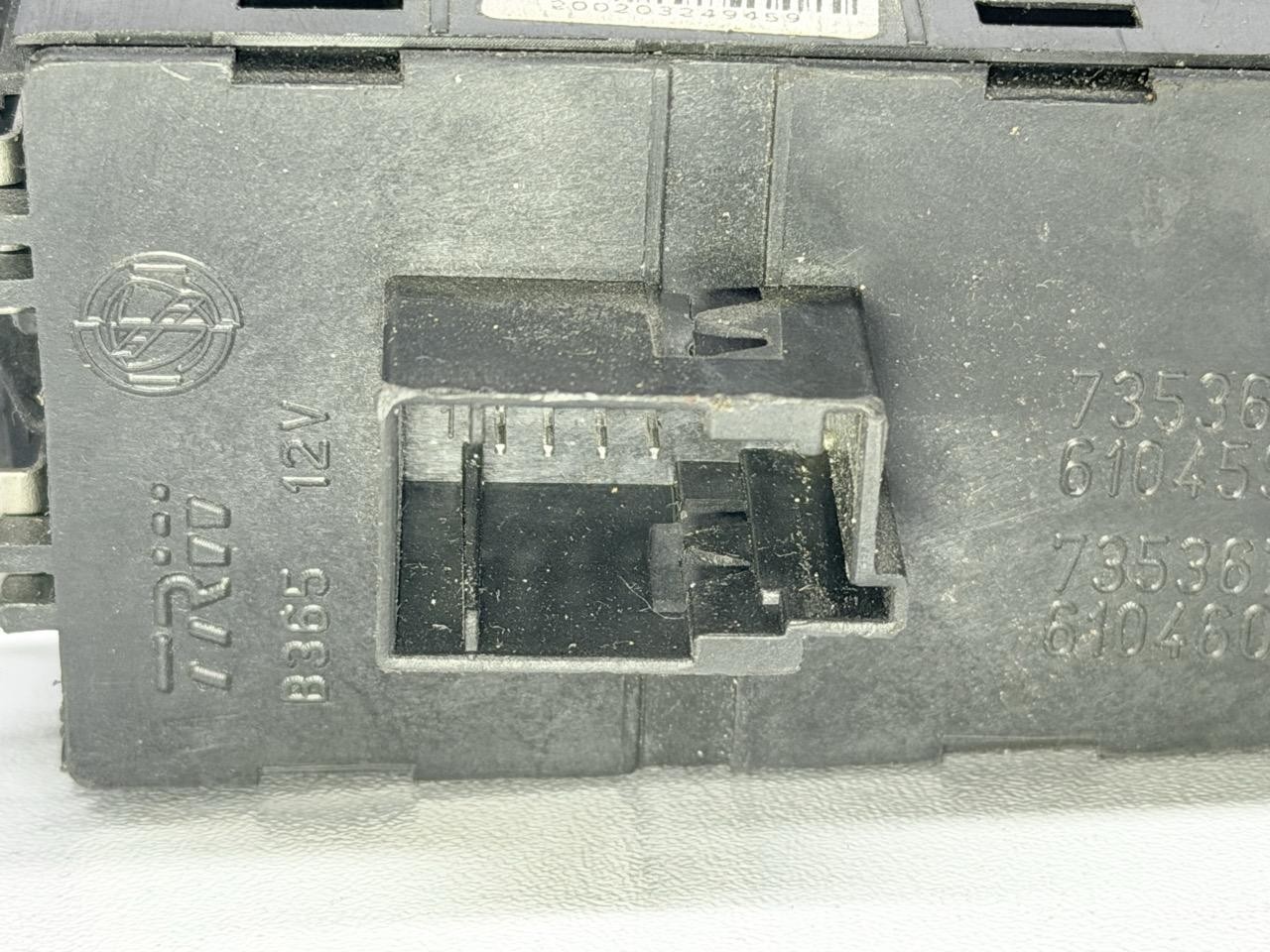 Miniatura 6