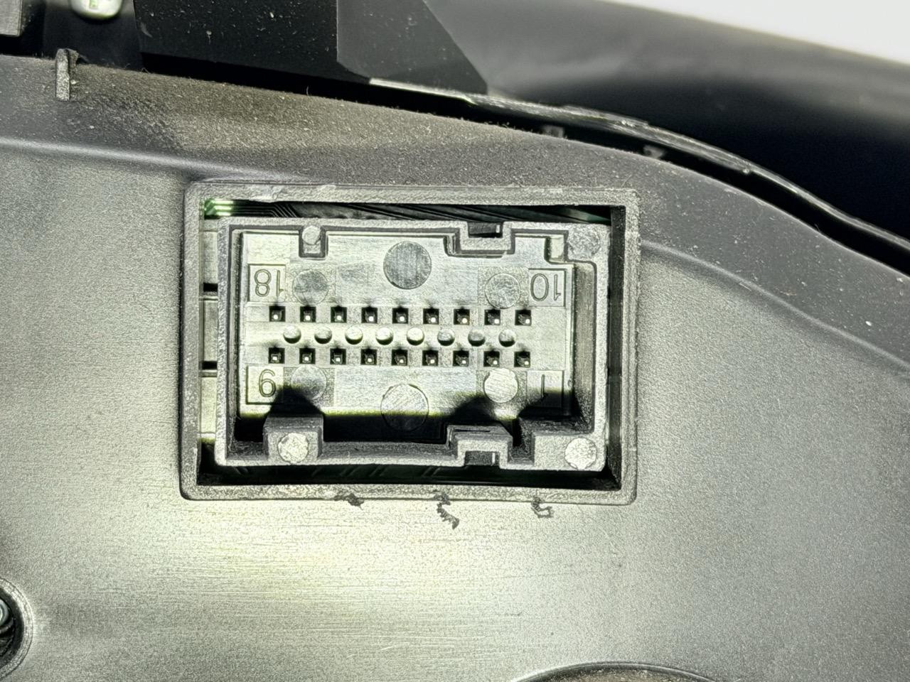 Miniatura 8