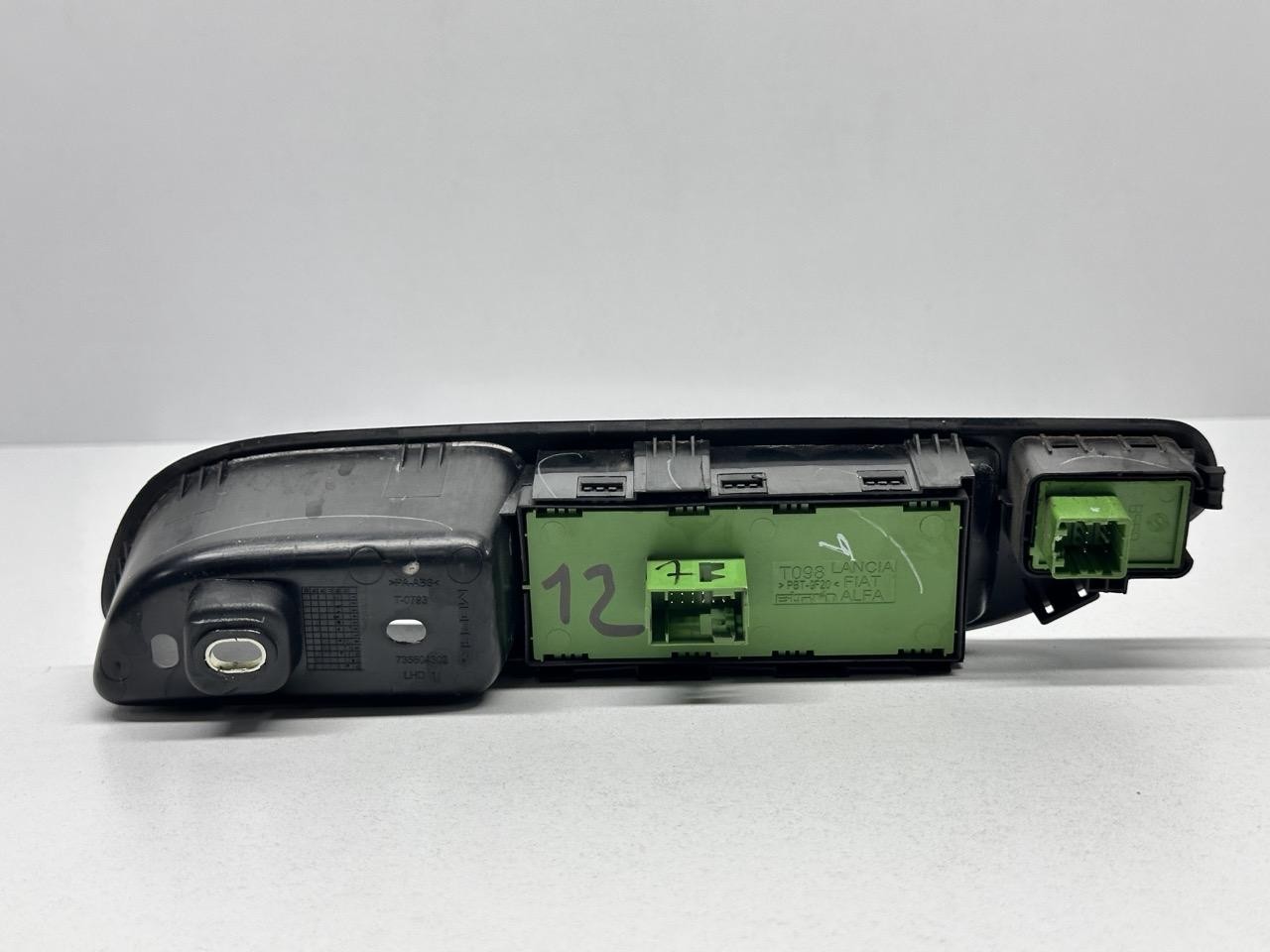 Miniatura 10