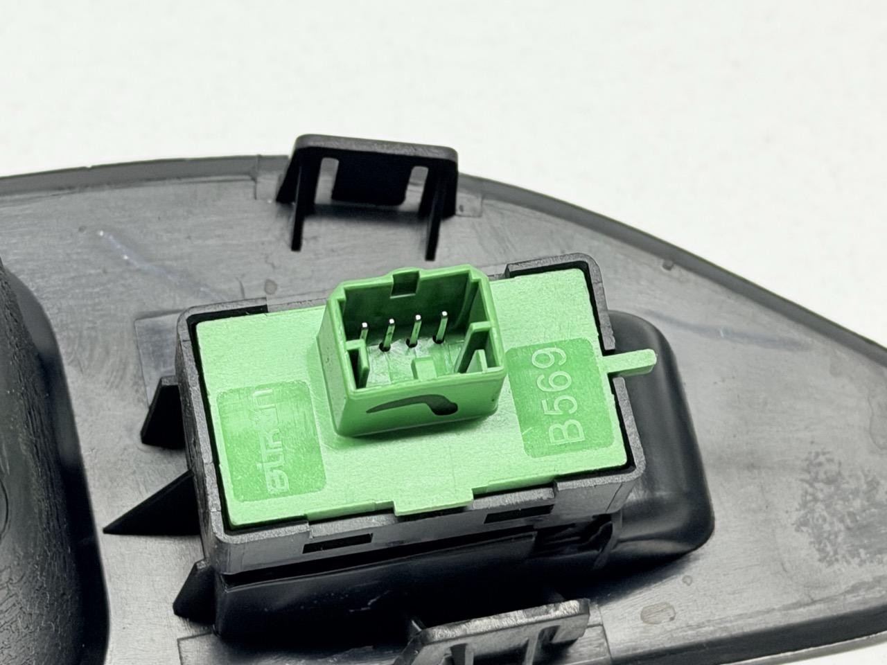 Miniatura 7