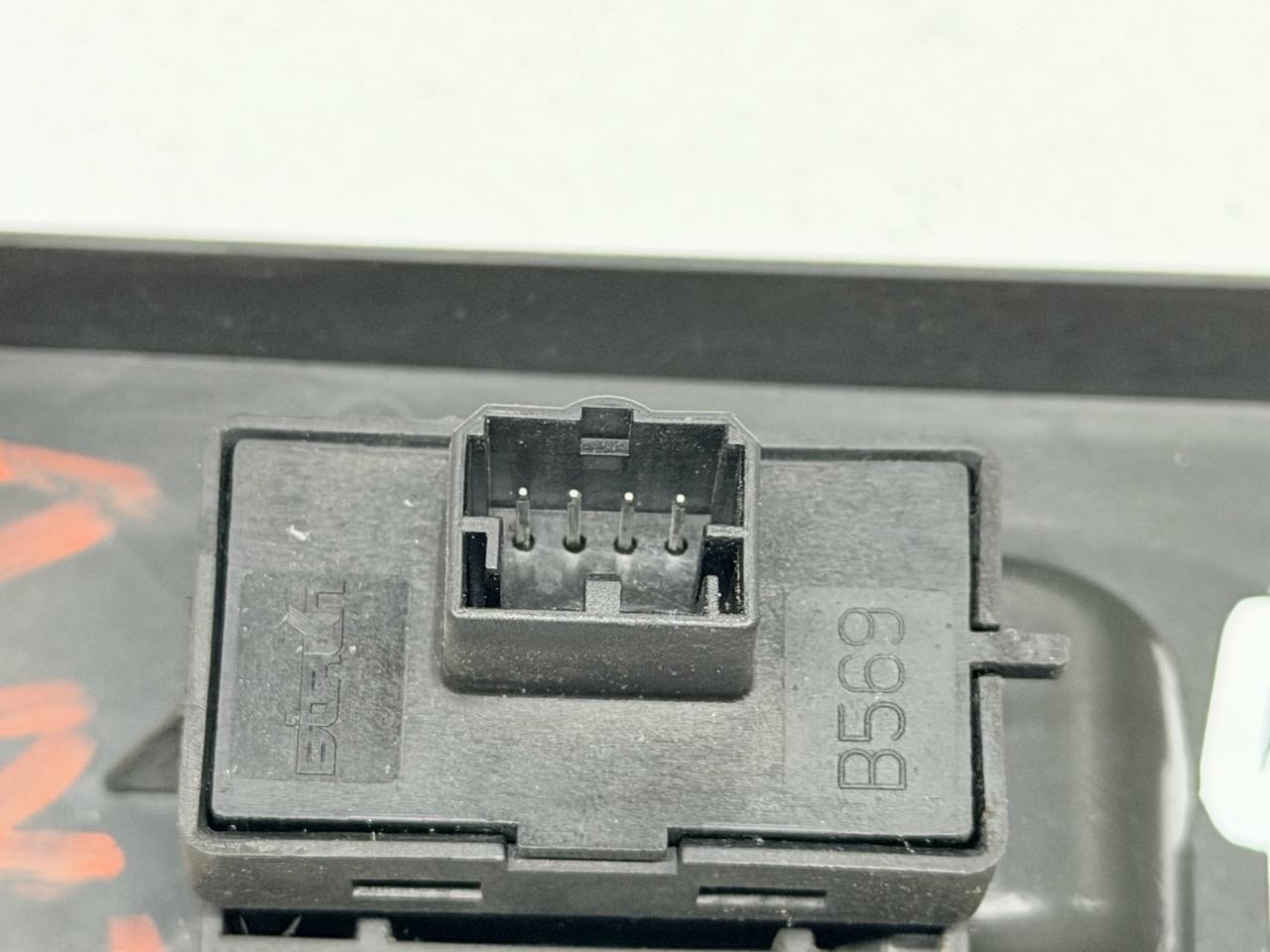 Miniatura 8