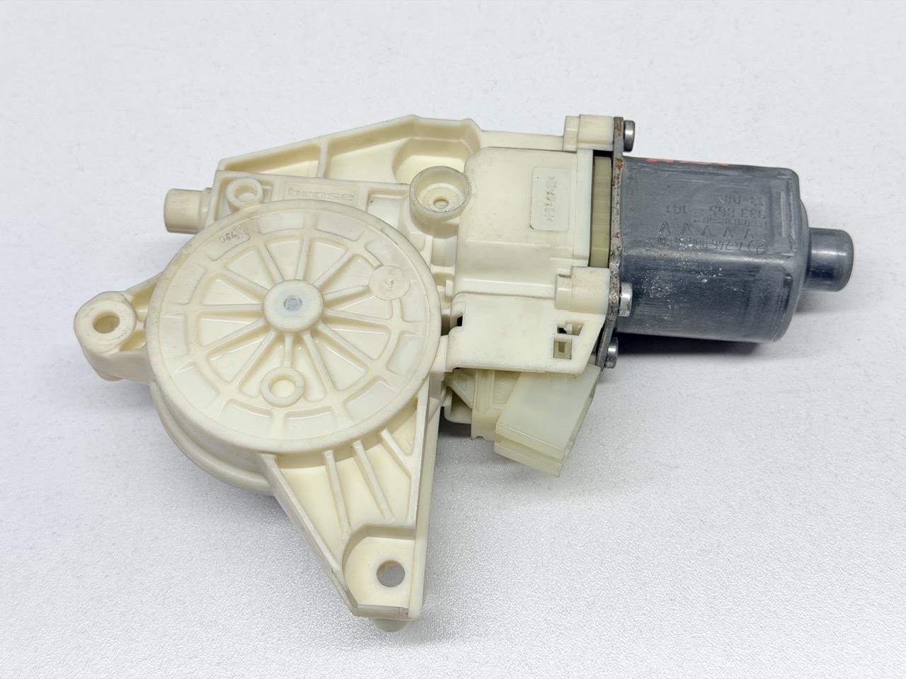Motorino alzacristallo porta ant. Sinistro - Immagine 1 di 8