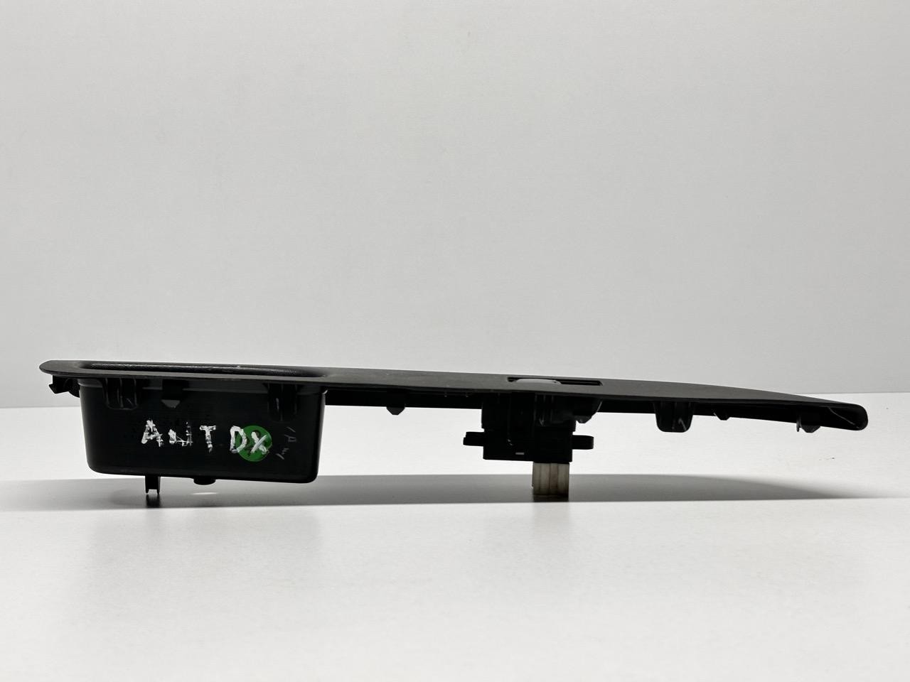 Miniatura 12