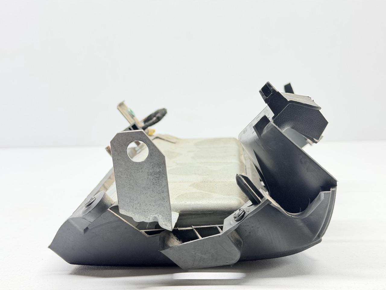 Dispositivo airbag protezione gambe - Immagine 1 di 16