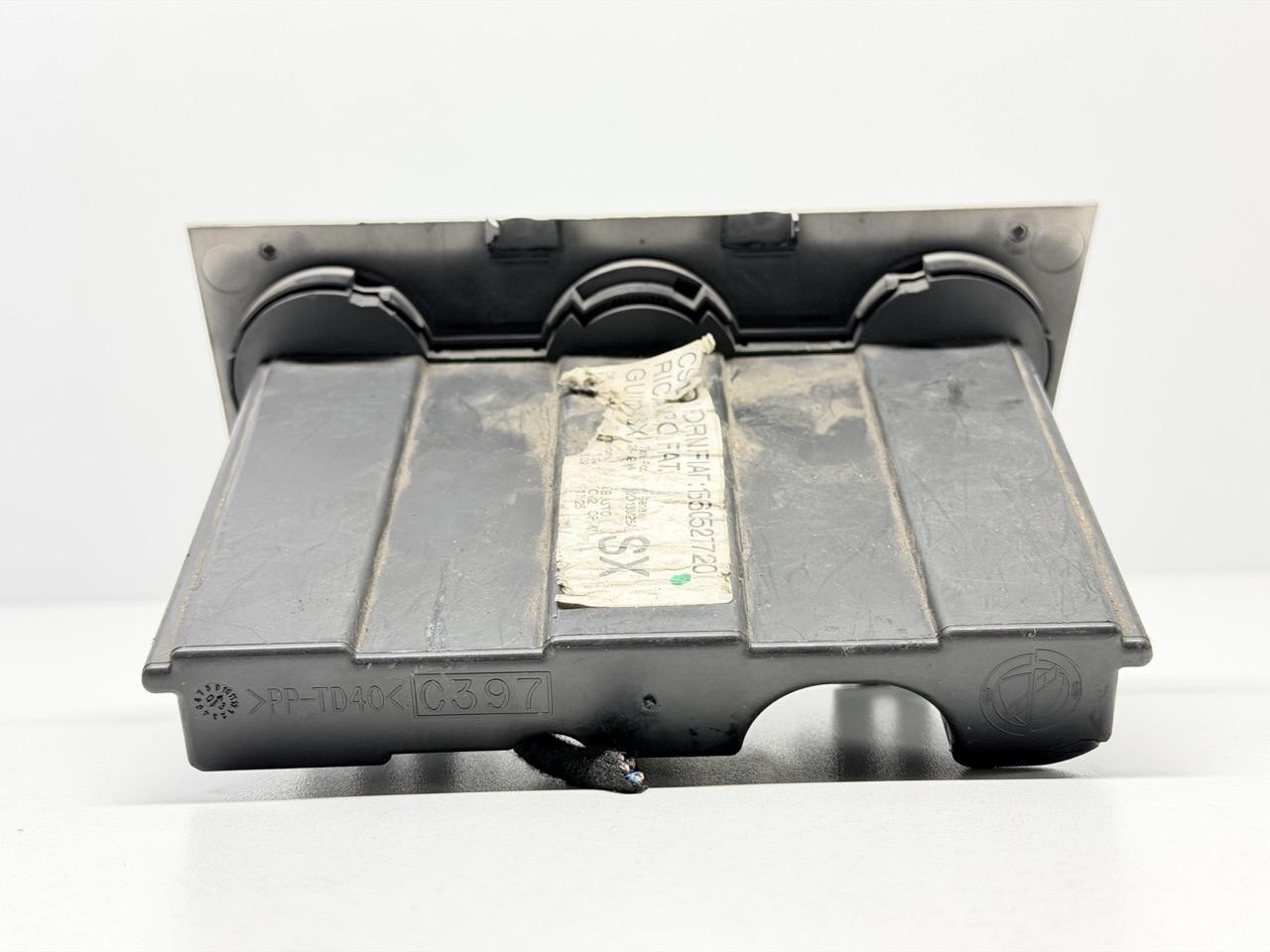 Miniatura 12
