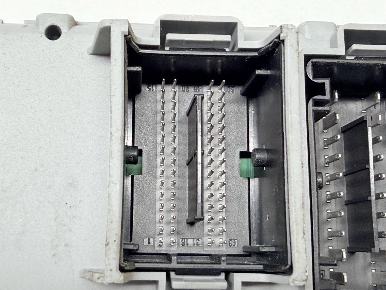 Miniatura 9