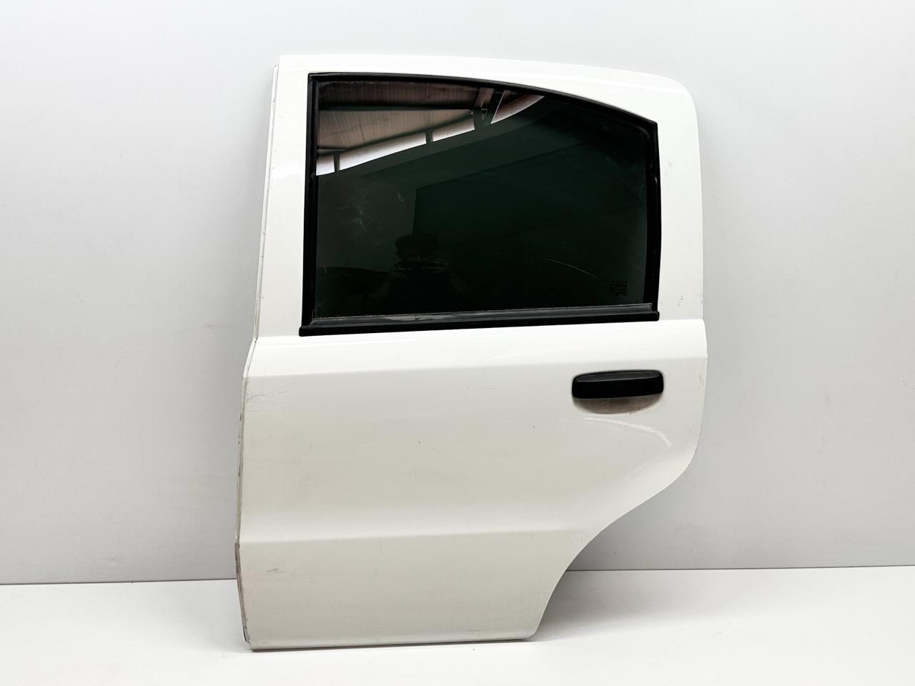 porta post. sinistro - Immagine 1 di 13