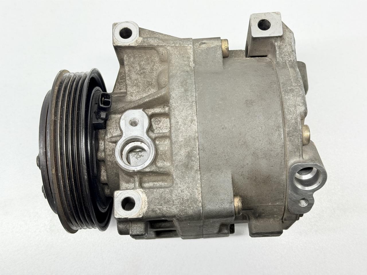 Compressore a/c - Immagine 1 di 5