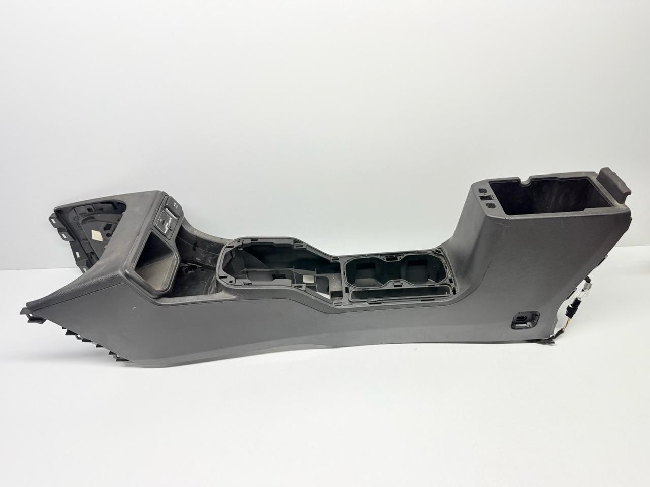 Rivestimento consolle centr. - Immagine 1 di 6