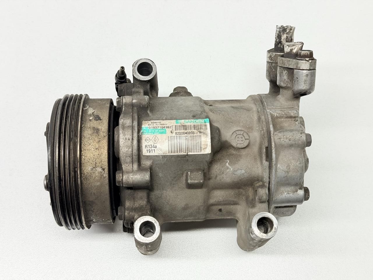 Compressore a/c - Immagine 1 di 5