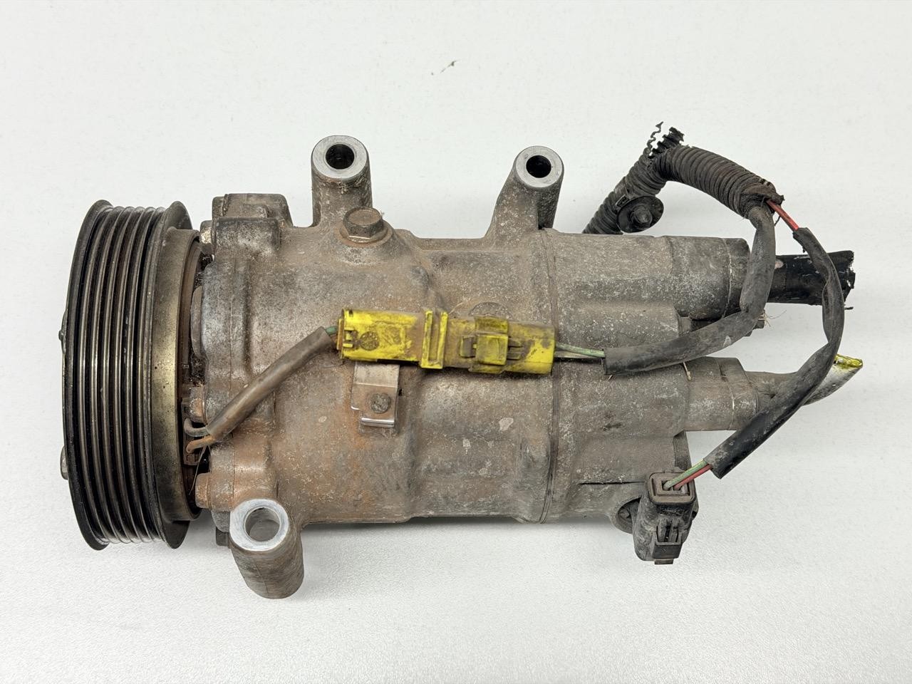 Compressore a/c - Immagine 1 di 4