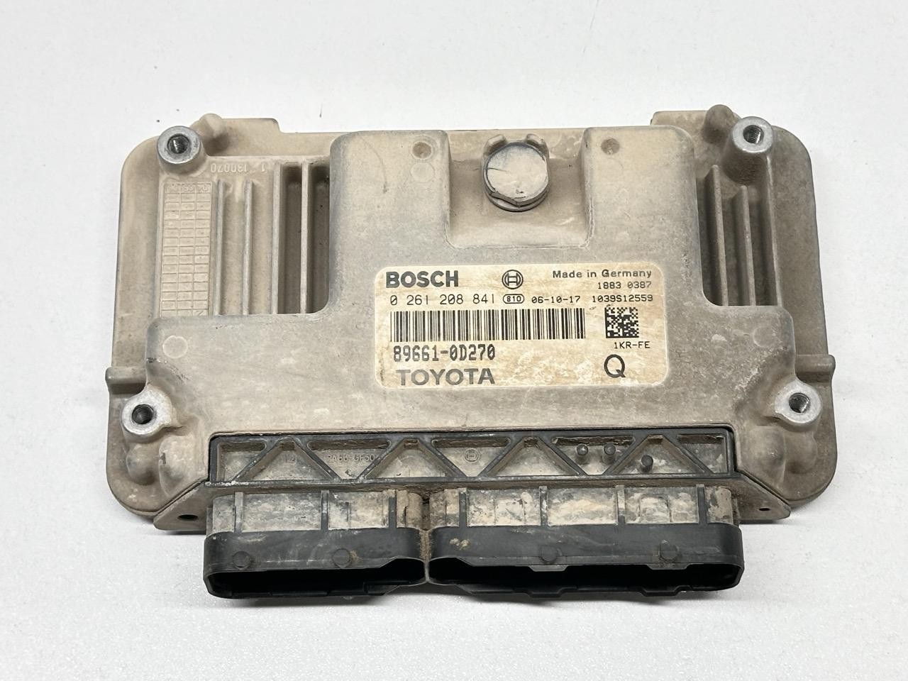 Centralina Iniezione (Bosch) 896610D270 0261208841 Usato