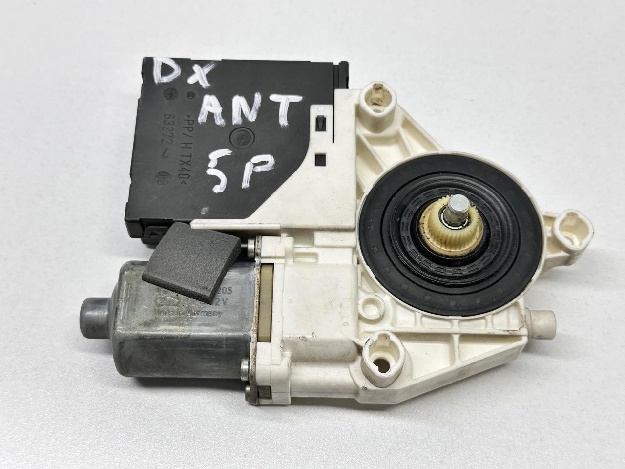Motorino alzacristallo porta ant. Destro - Immagine 1 di 4