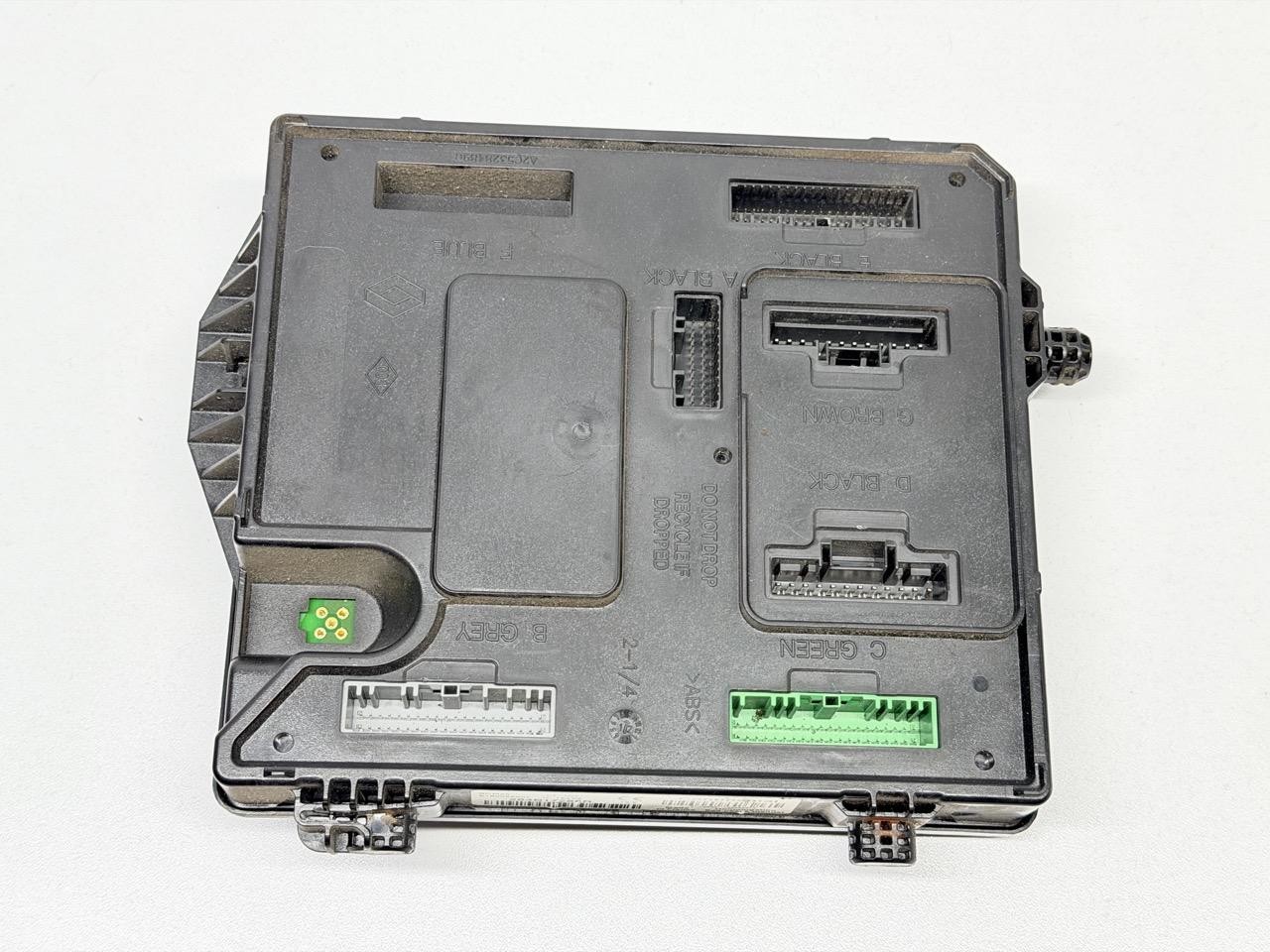 Body Computer 284B17288R Usato