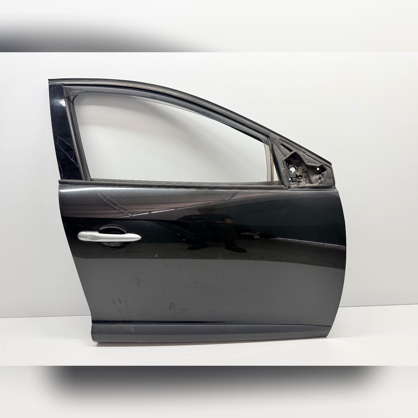 Porta Ant. Destro 801009742R Usato