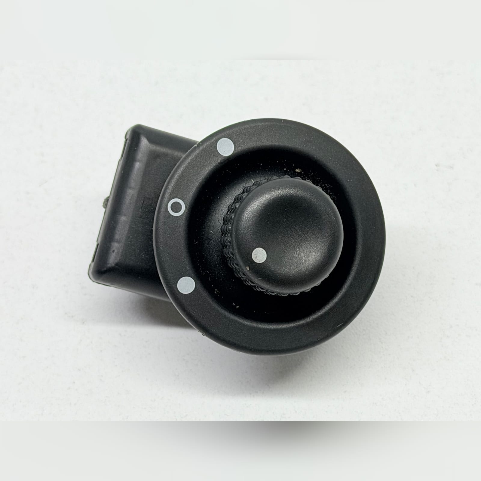 Interruttore Regolazione Retrovisore Est. (Valeo) 255704649R 255704649R Usato