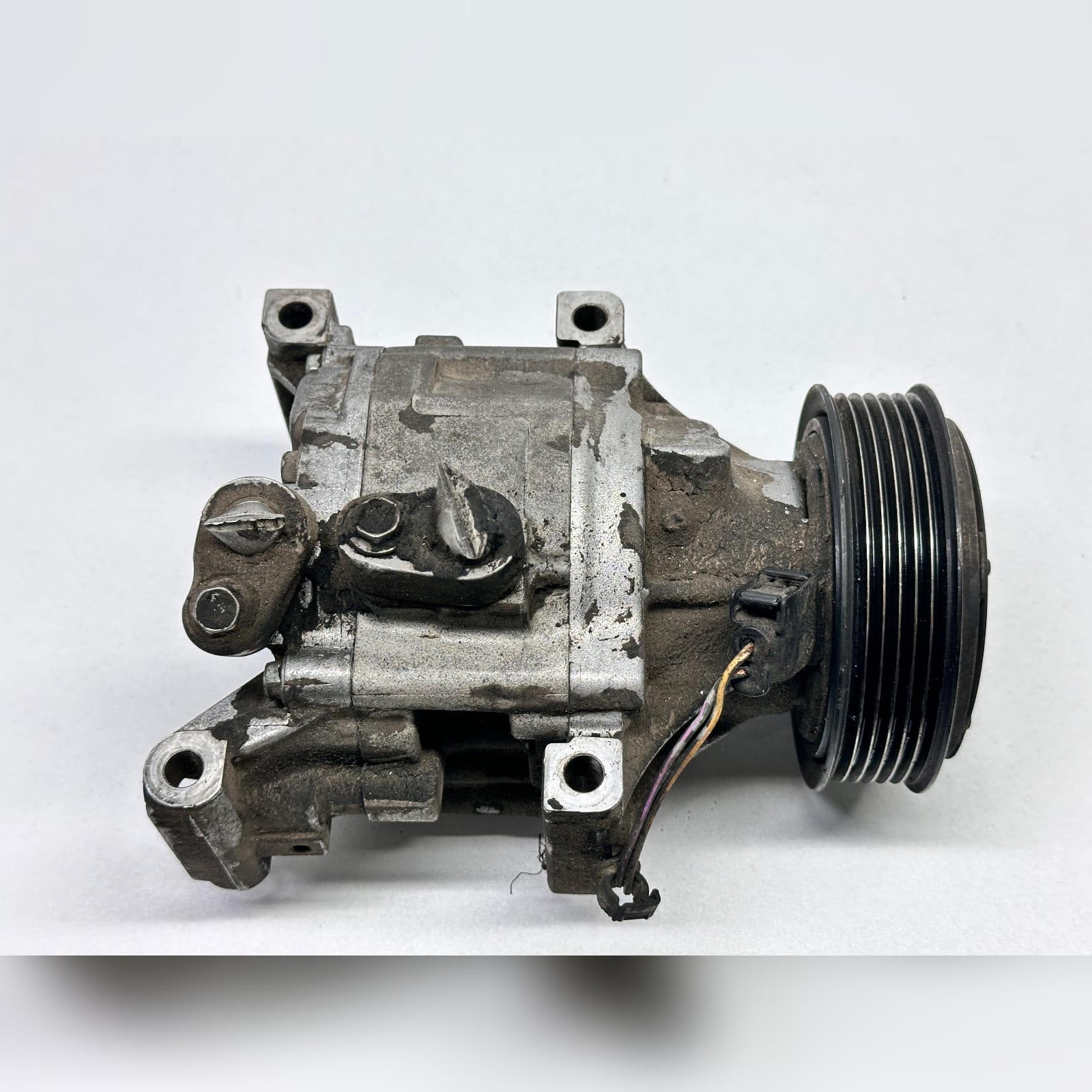 Compressore a/c - Immagine 1 di 5