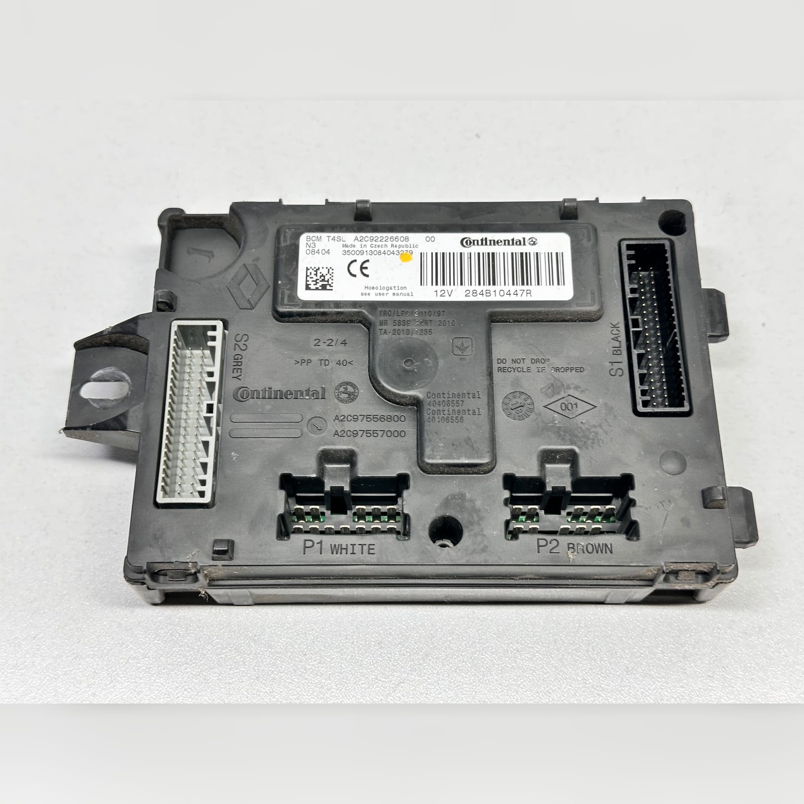 Body Computer (Continental) 284B10447R A2C92226608 Usato